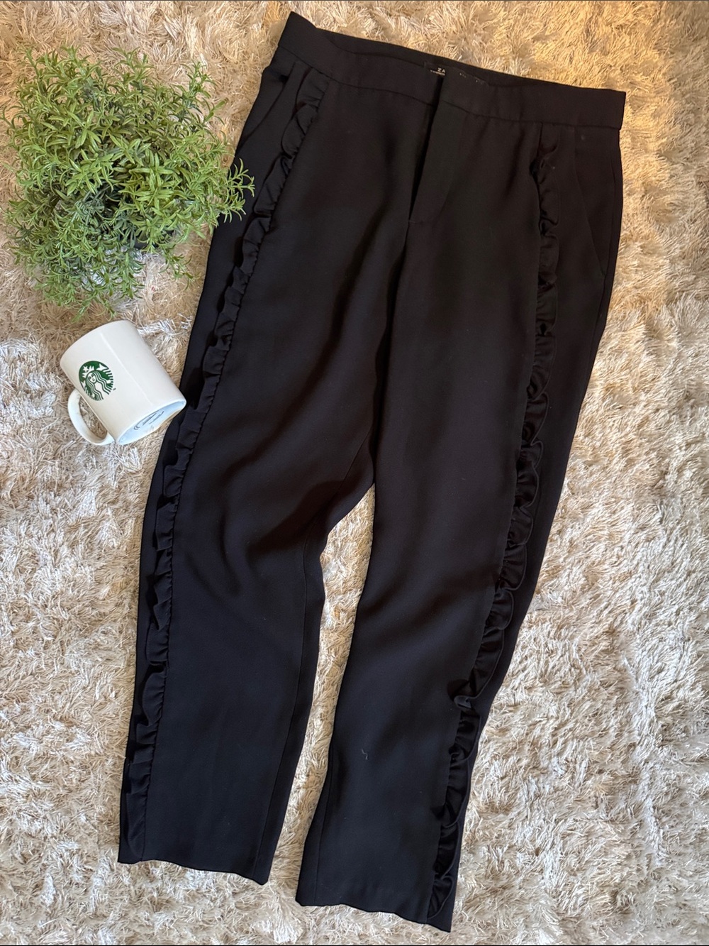 EUC Zara Woman Black Ruffle Detail Trousers Small
